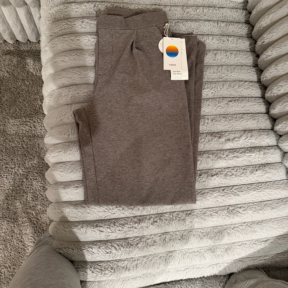 Vuori Elevation gray women’s trouser - Picture 3 of 4